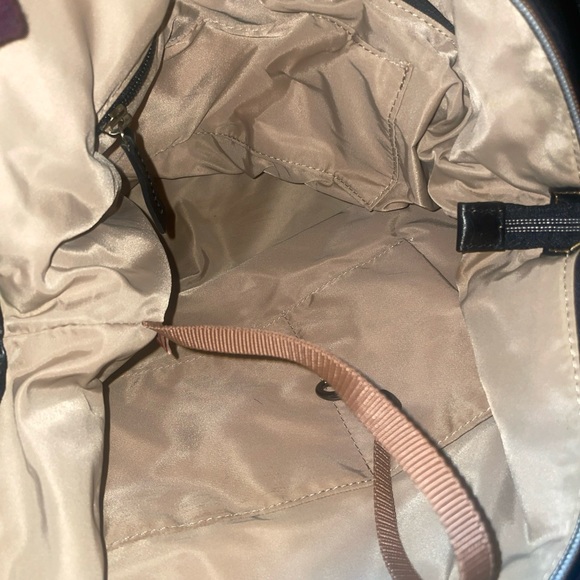 Dooney and Bourke Nylon/ Leather crossbody/satchel handbag.  13x 12. W/ STRAP - Picture 8 of 8